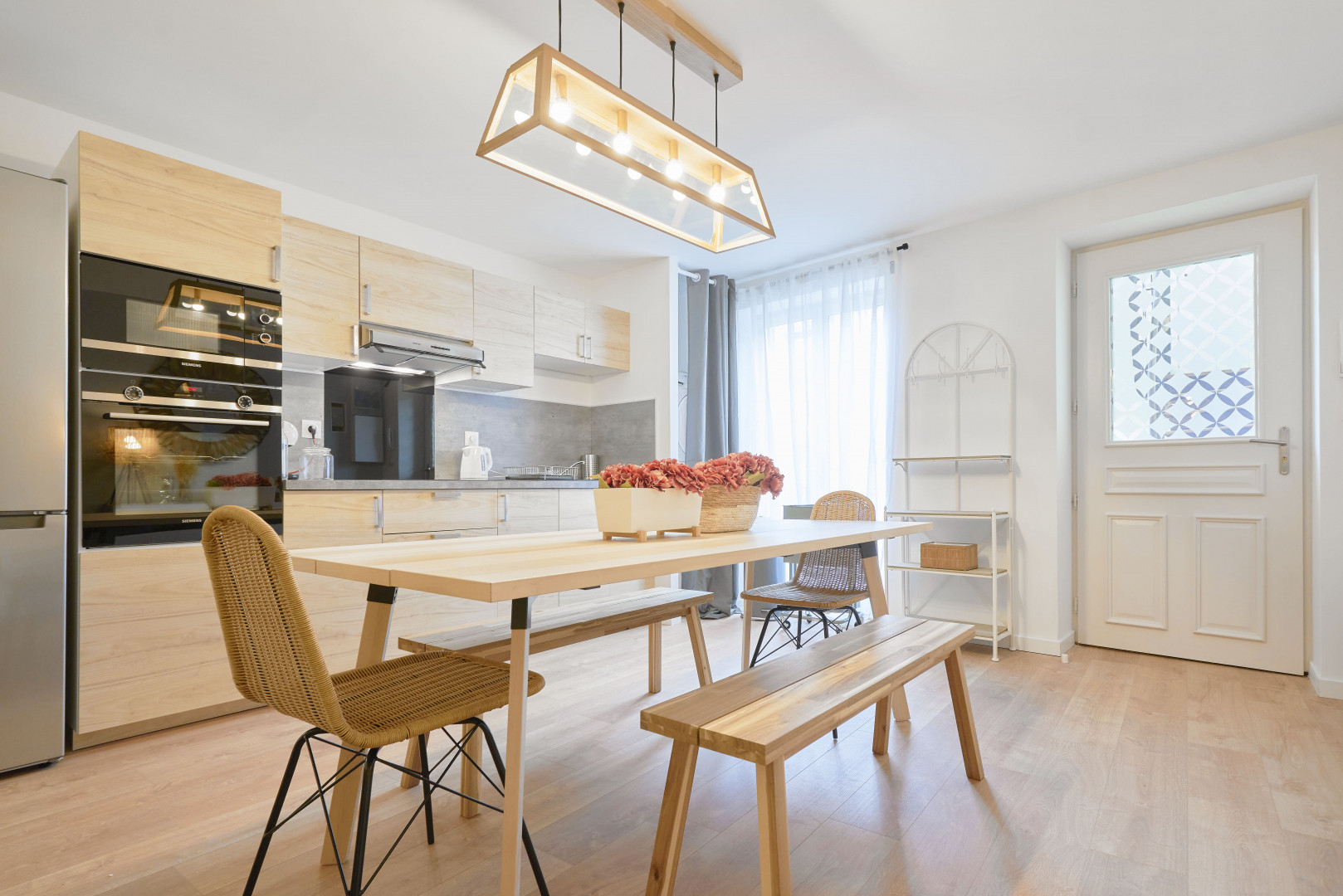 GAMBETTA B