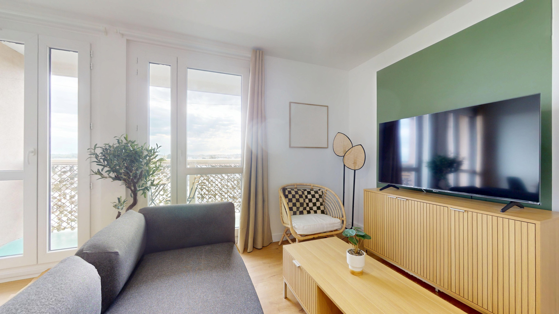 HYERES F