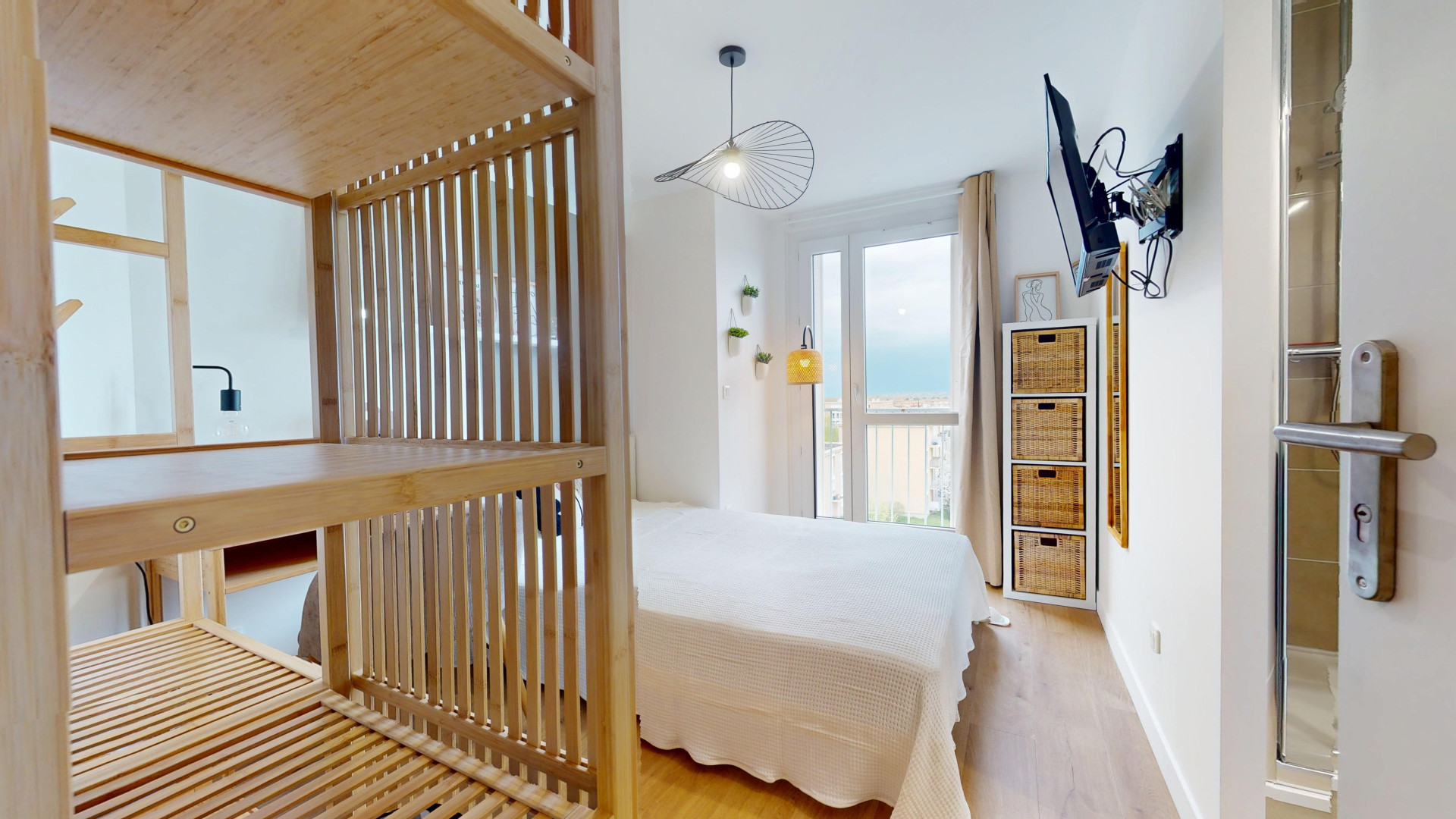 HYERES F