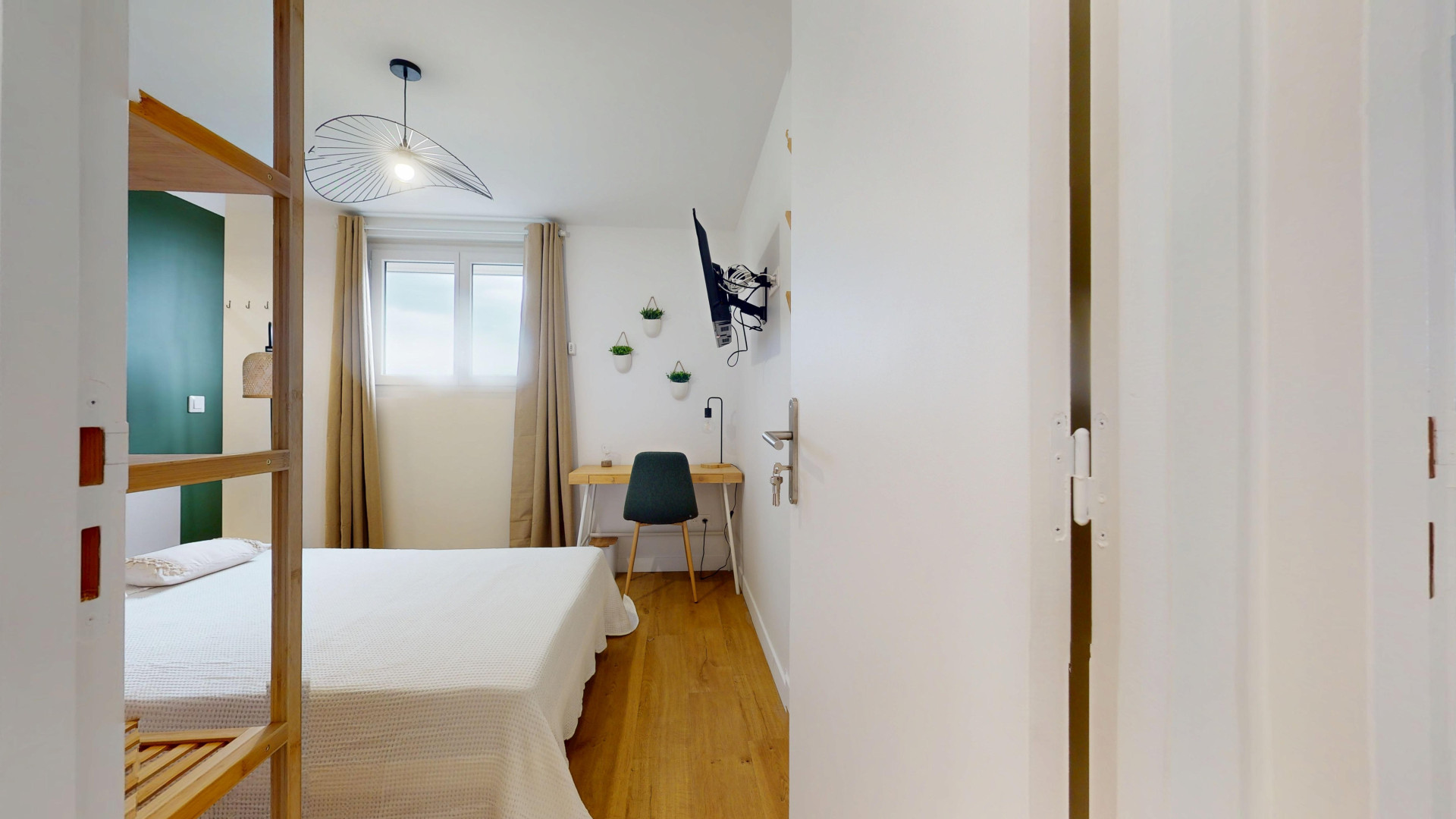 HYERES F