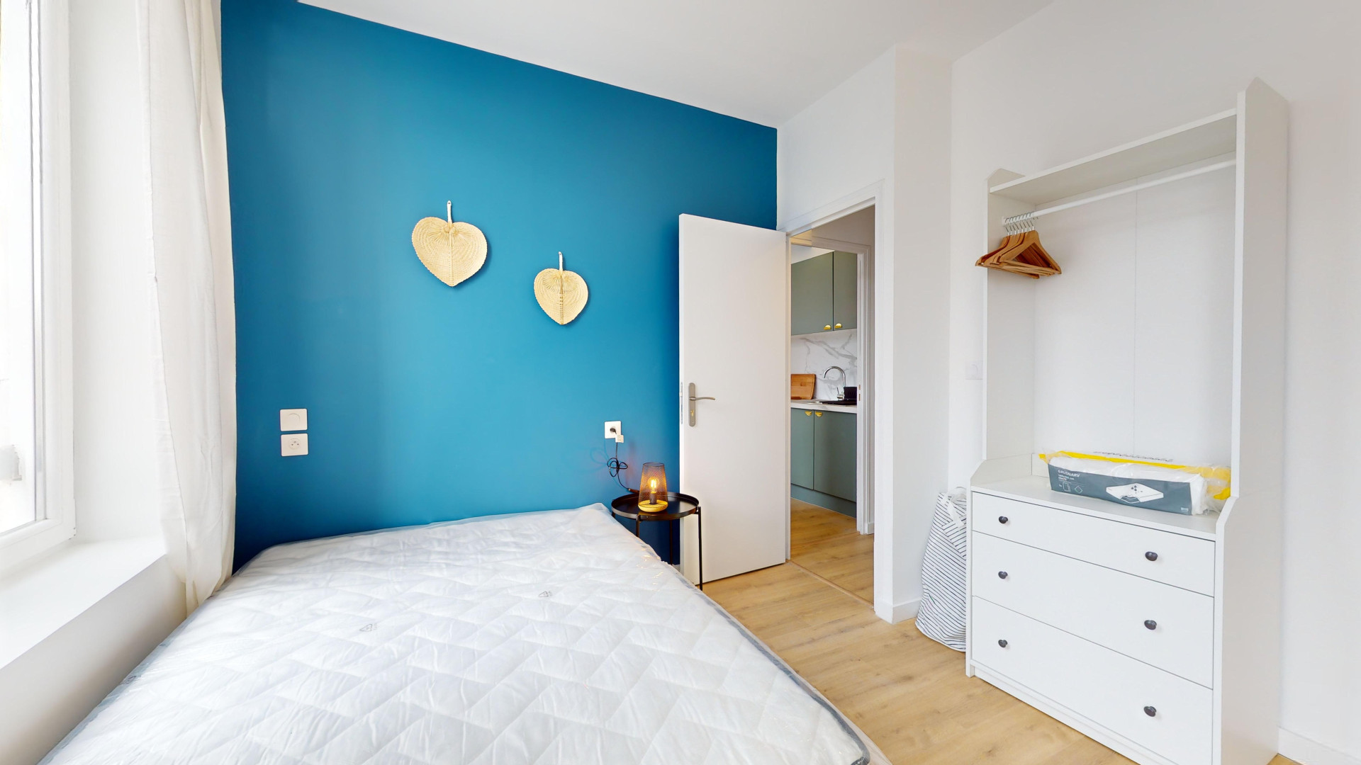 LEGRAND B